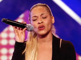 Single Mom's Awesome Song Amazes the Judges - Great Job!