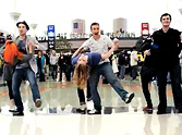 Surprise Thanksgiving Flash Mob - This Will Get You In The Holiday Sprit!