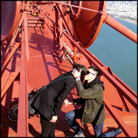 Romantic Proposal From Atop the Golden Gate Bridge is Stunning