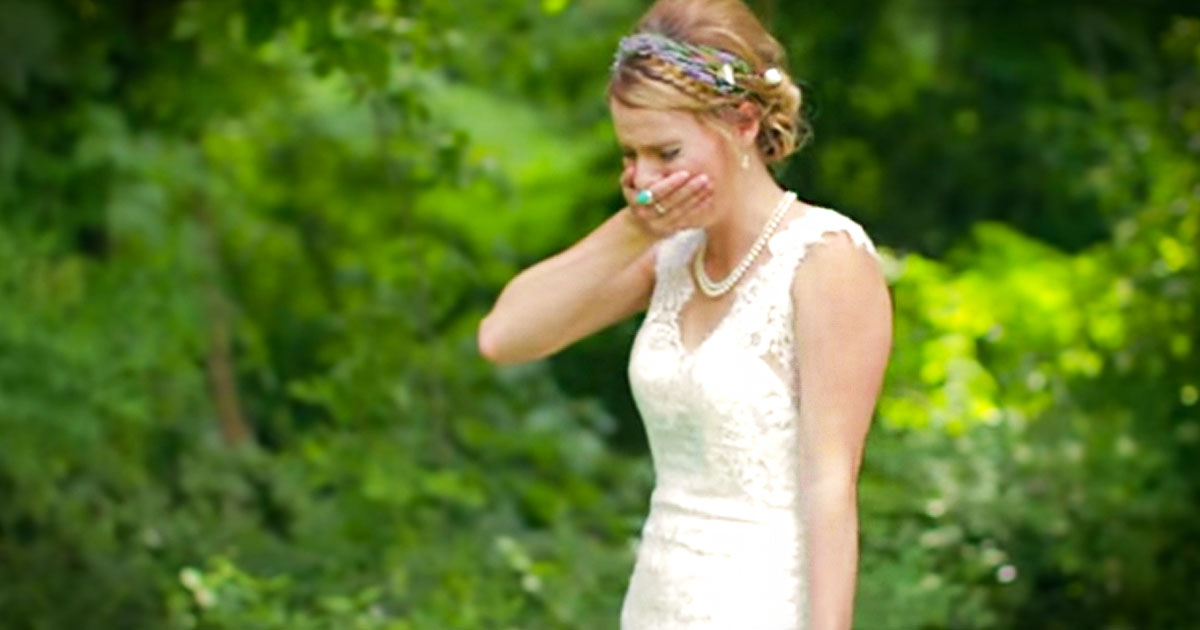 What Caused This Bride’s Reaction Wowed Me. Get The Tissues For THIS Surprise! 