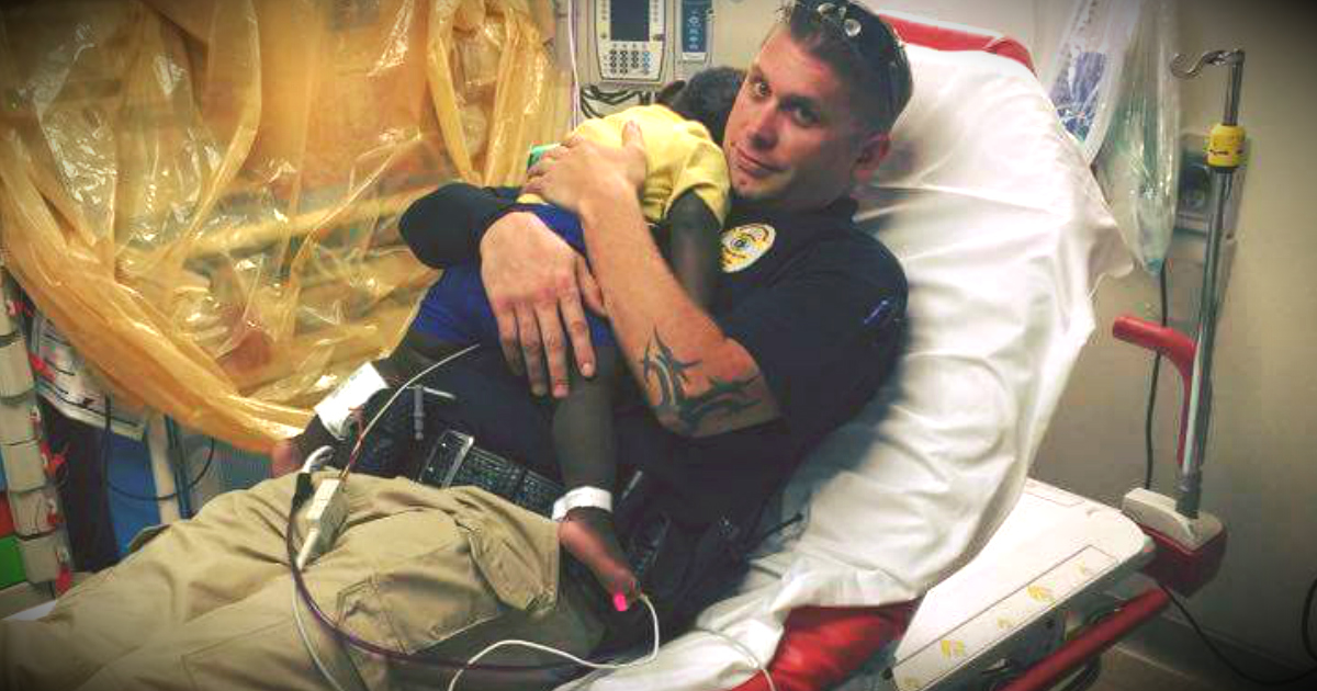 Photo Of A Police Officer Snuggling An Abandoned Toddler Hit Me Hard!