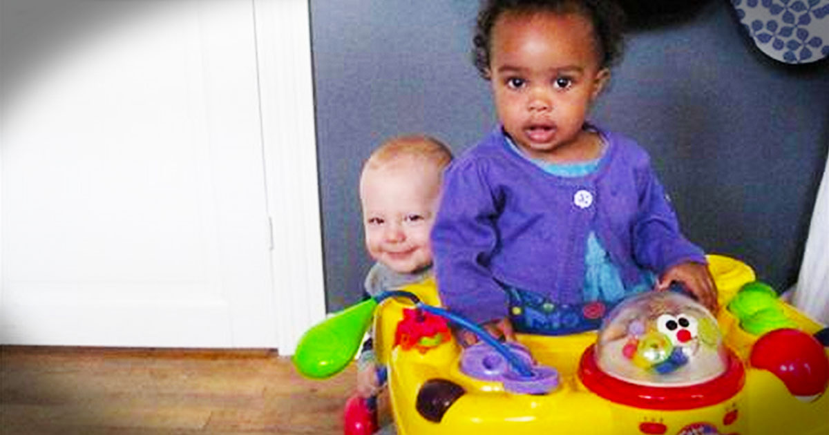 These 9 Babies in Photos are Sneaky CUTE. I Couldn’t Hold my Laugh in When I Saw No. 6