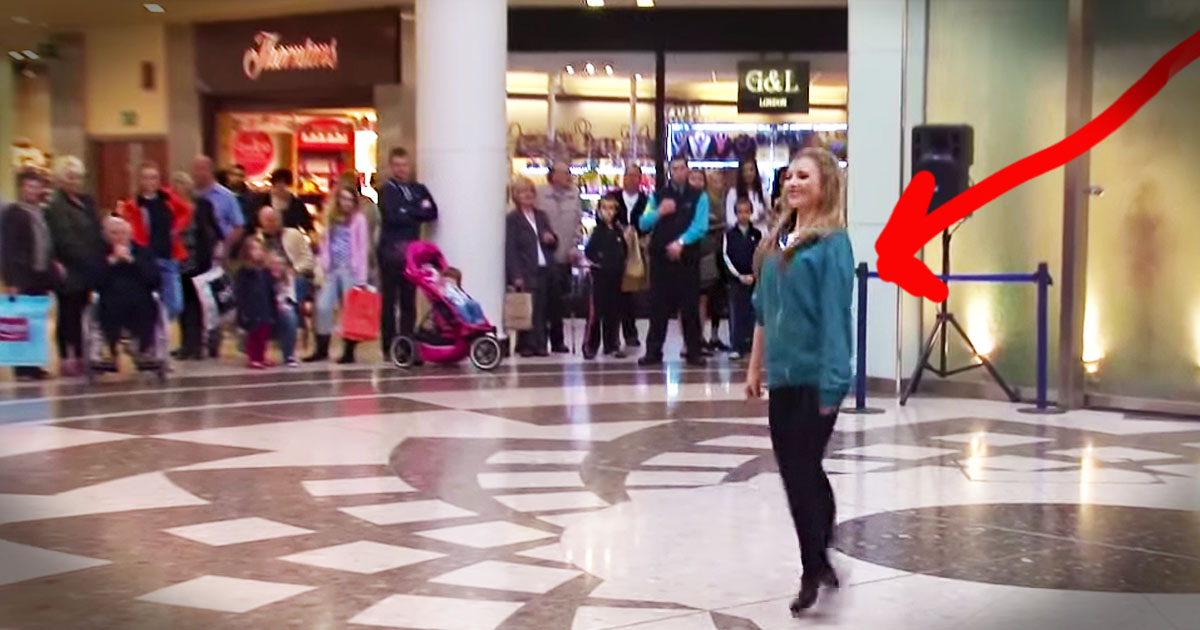 40 Irish Dancers Surprise Shoppers With Awesome Flash Mob