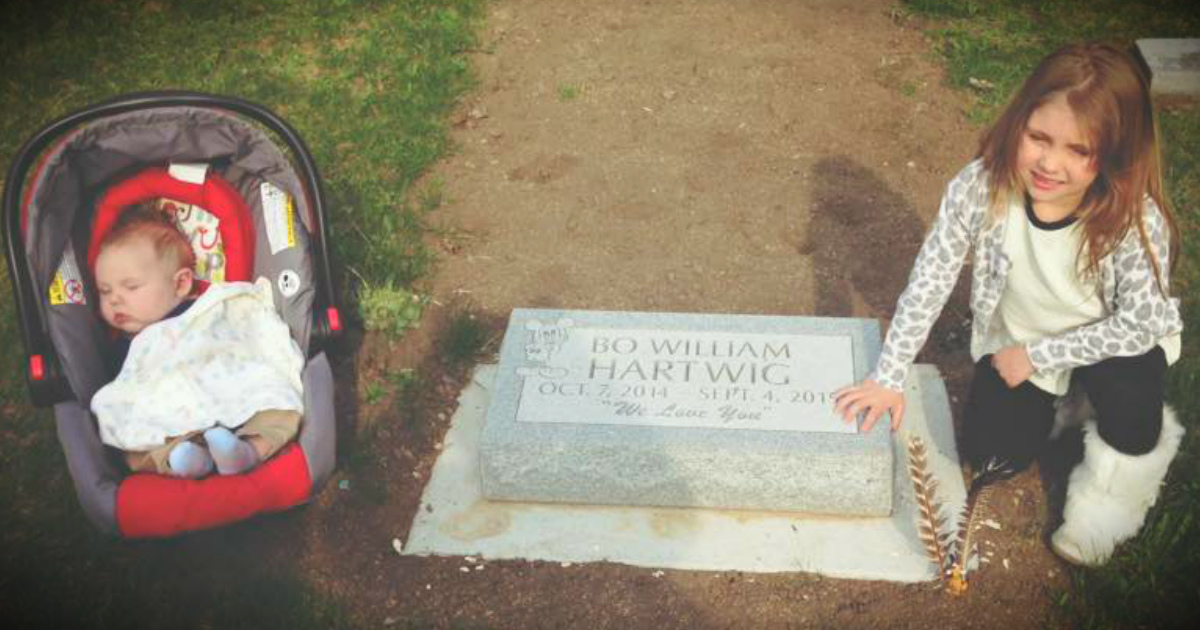 Mom's Emotional Post About Visiting Her Baby's Grave