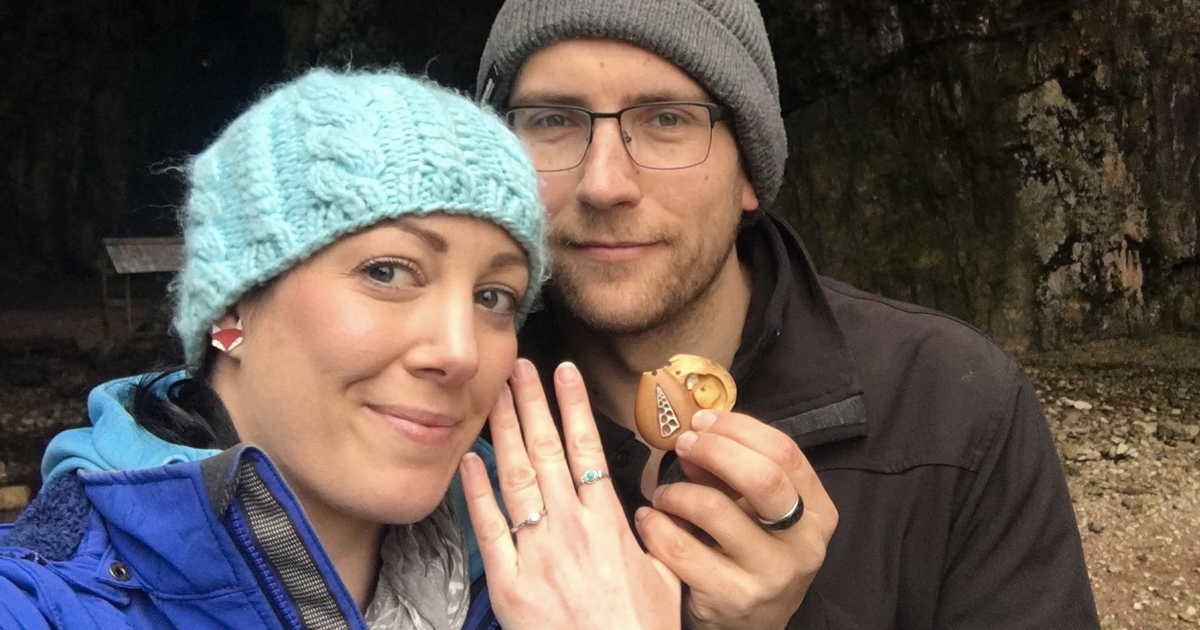 Man Proposes With A Ring His Girlfriend Has Been Wearing All Year